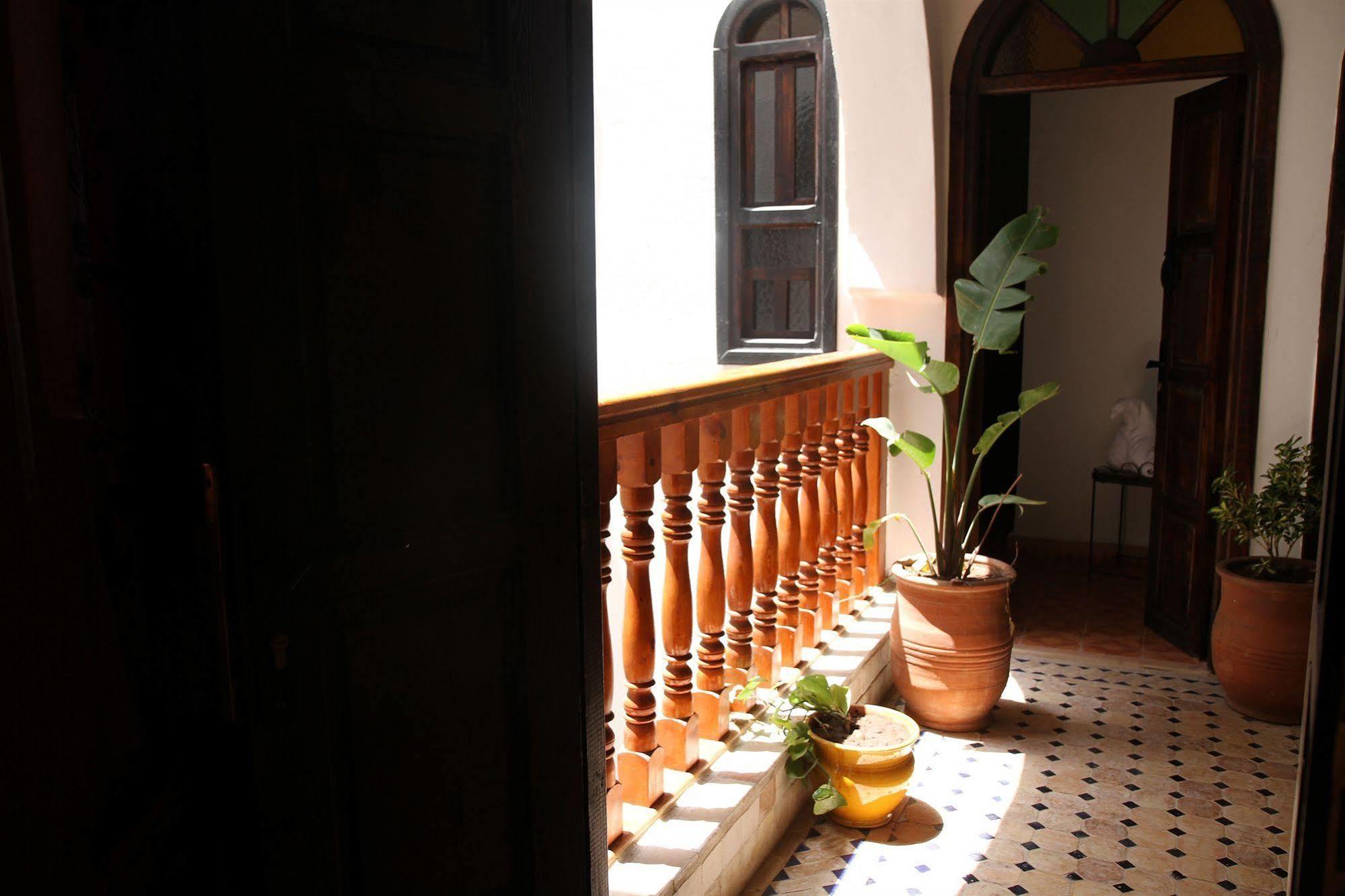 Riad Chakir Mogador Essaouira Bagian luar foto